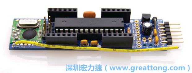 JeeLabs的尚?克劳德?威普乐（Jean-Claude Wippler）以RBBB为基础设计出JeeNode，JeeNode使用不同的排针并加装了SPI无线端口以提供无线传输使用。 使用EAGLE
